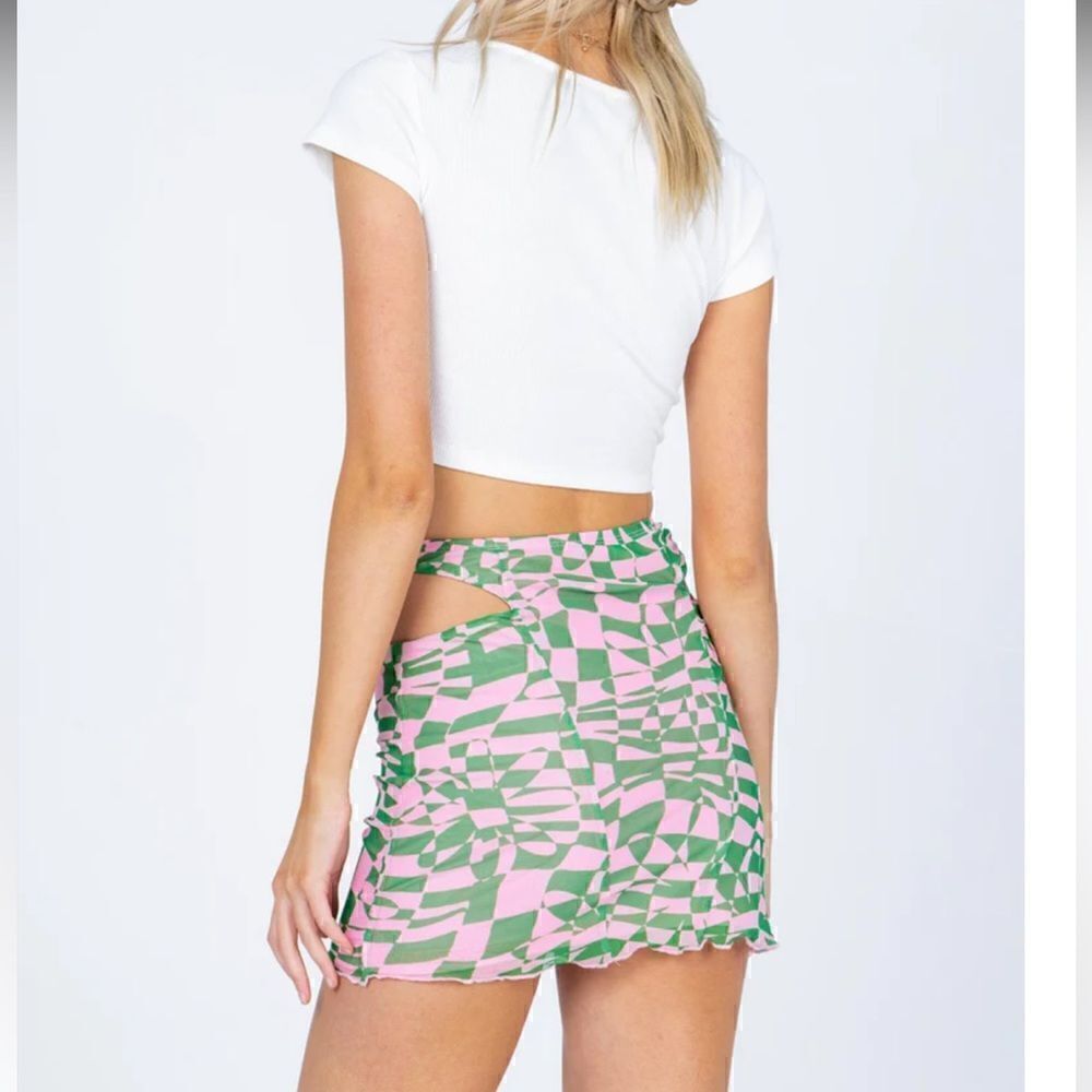 PRINCESS POLLY Syrah Wrap Mesh Mini Skirt Green - Picture 4 of 6